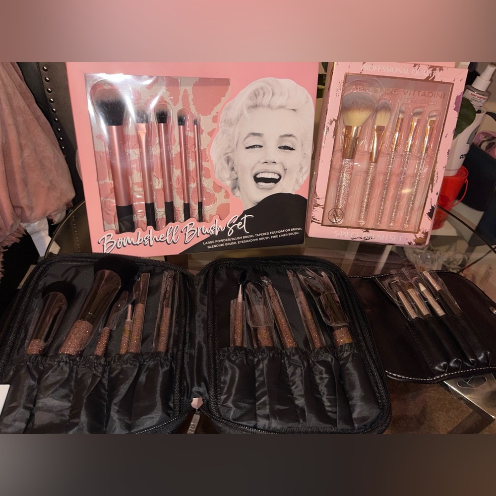 4 Brush Sets